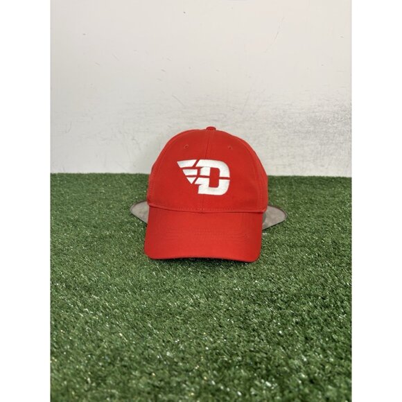 Dayton Flyers hat cap strap back red white nike lightweight breathable mens 1 - Picture 1 of 8
